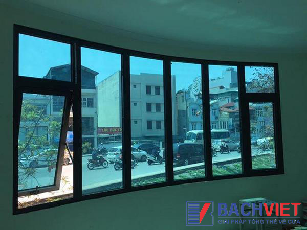 bao-gia-cua-nhom-xingfa-tai-bach-viet-2-1 Báo giá cửa nhôm Xingfa tại Bách Việt