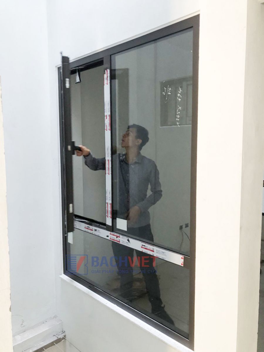 cua20so20mo20hat20-20lam20bang20nhom20xingfa Công trình cửa nhôm xingfa của Bác Khánh